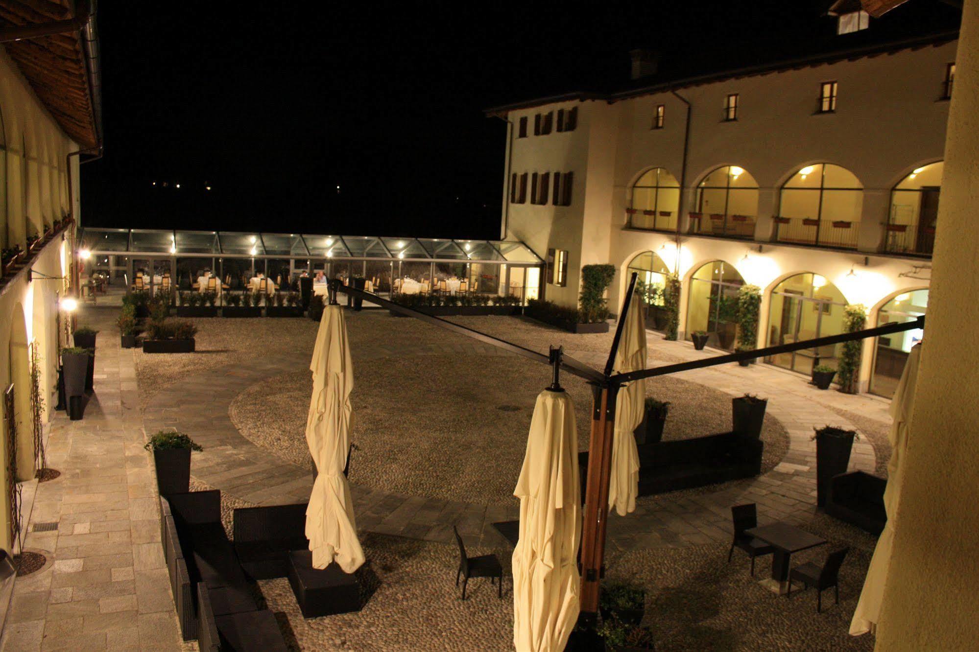 Hotel Cascina Canova Uggiate-Trevano Exterior photo